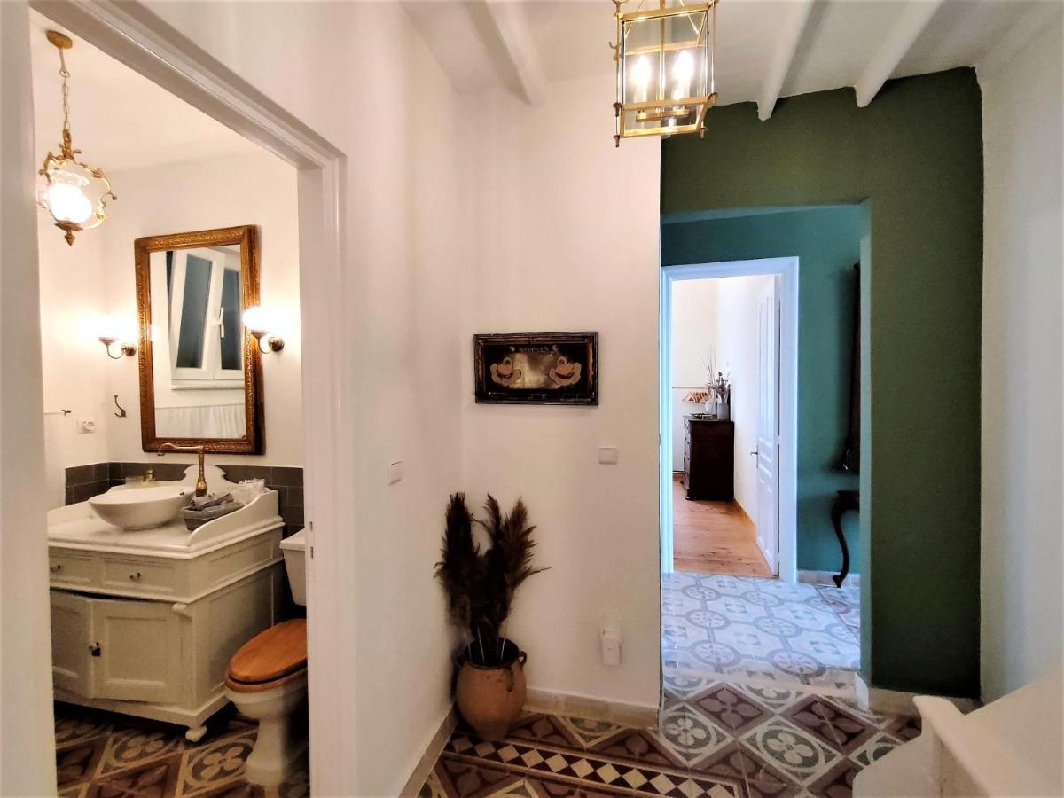 Spiti Sea View Neoclassical House In Stenies Екстер'єр фото