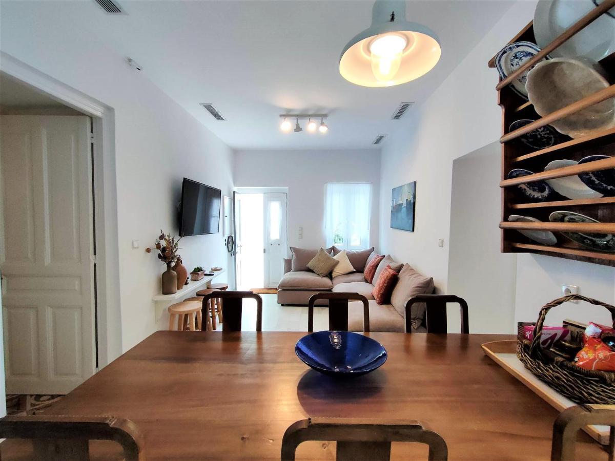 Spiti Sea View Neoclassical House In Stenies Екстер'єр фото