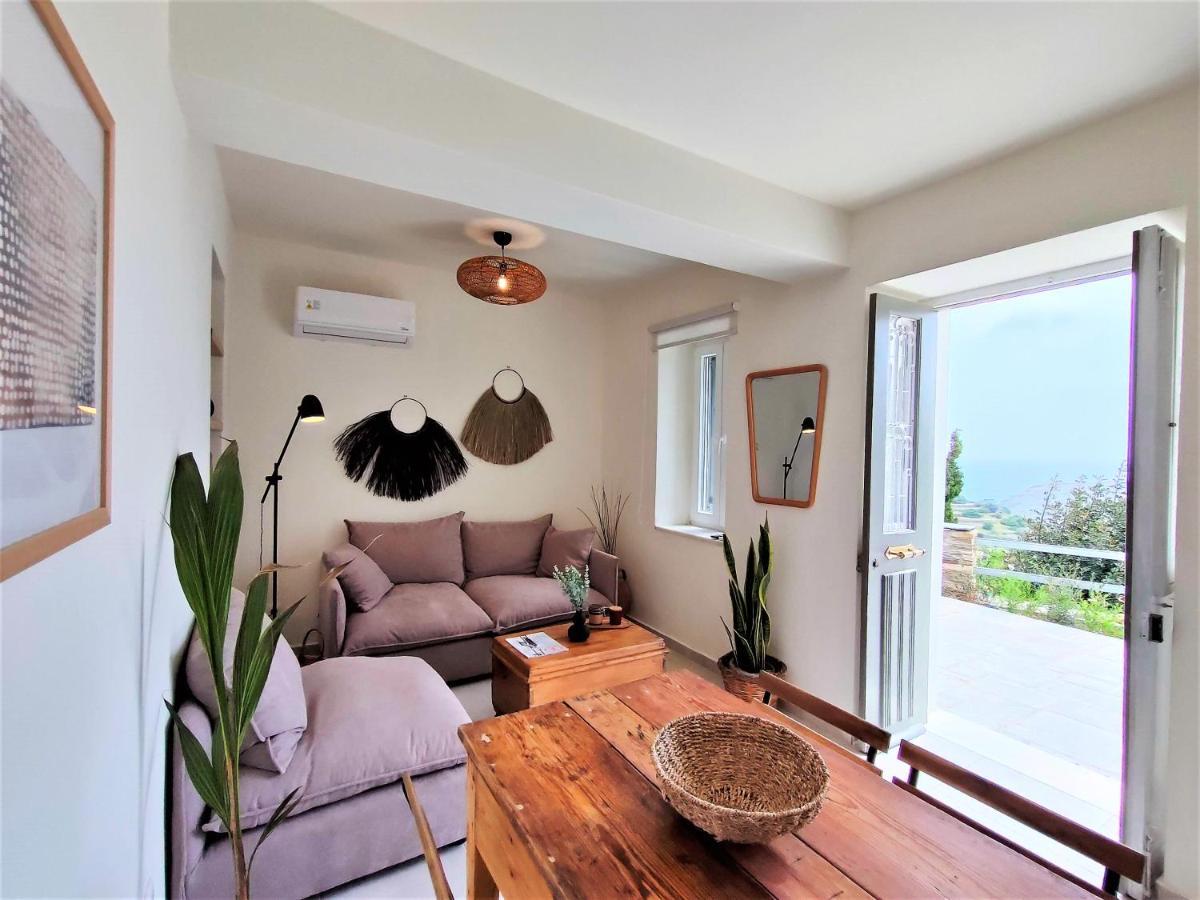 Spiti Sea View Neoclassical House In Stenies Екстер'єр фото