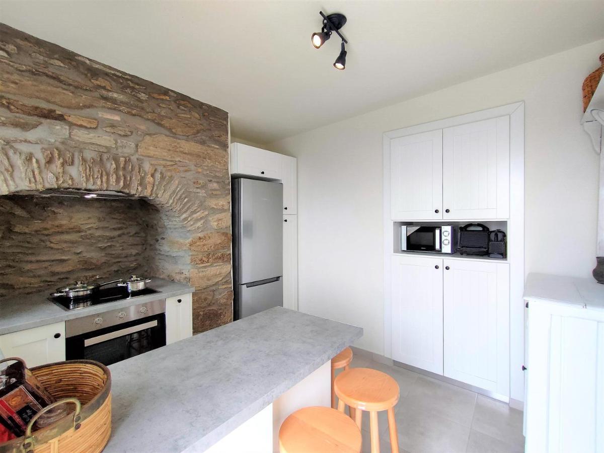 Spiti Sea View Neoclassical House In Stenies Екстер'єр фото